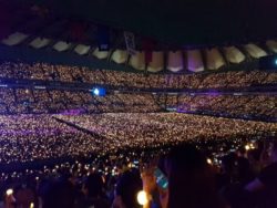 Grand concert lit up by phones