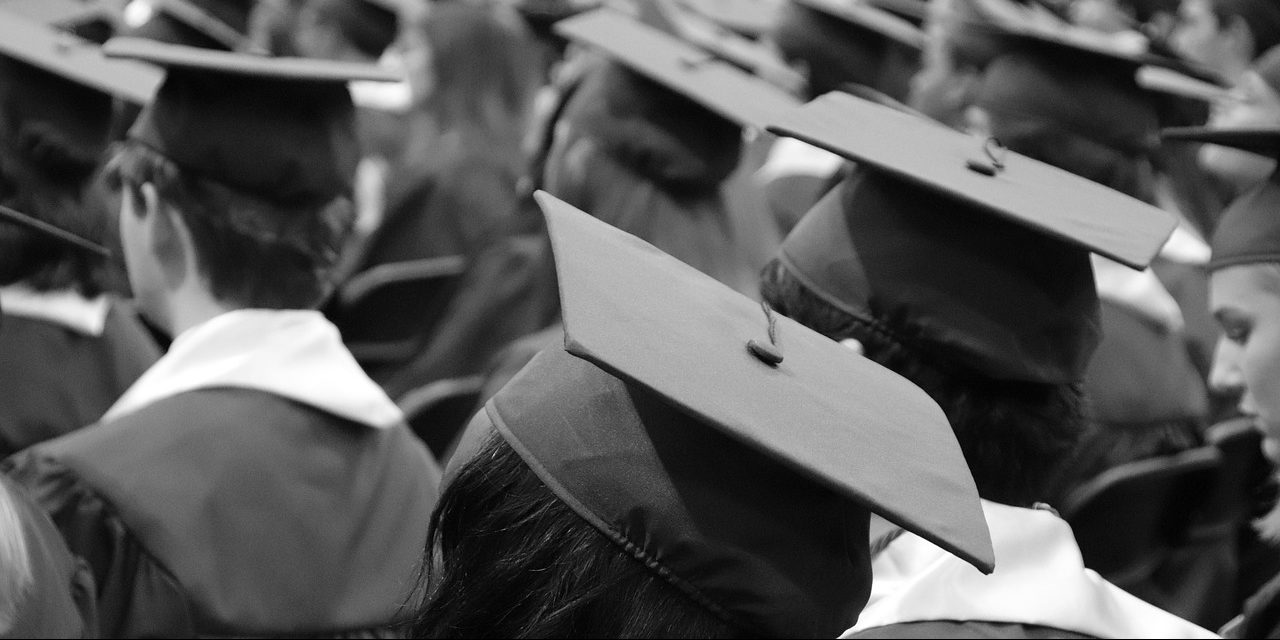 Graduate gender pay gap