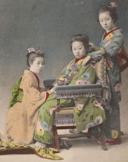 Kimono/ Image: Wikimedia Commons