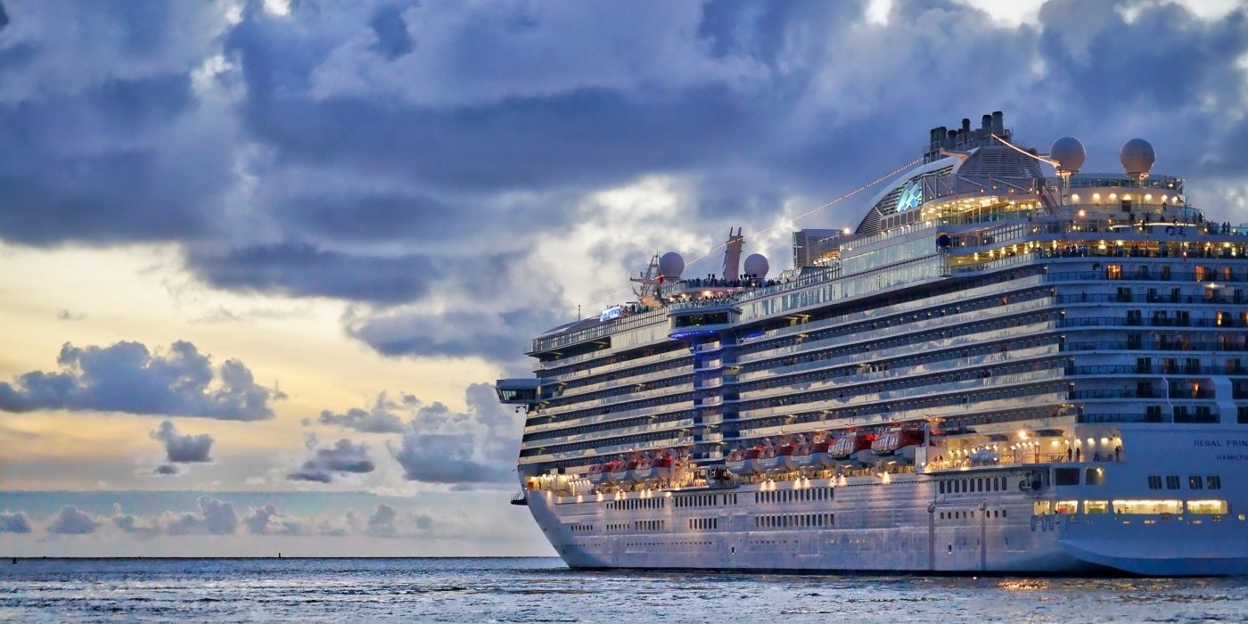 cruise business decline