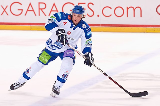 Coventry Blaze player in action