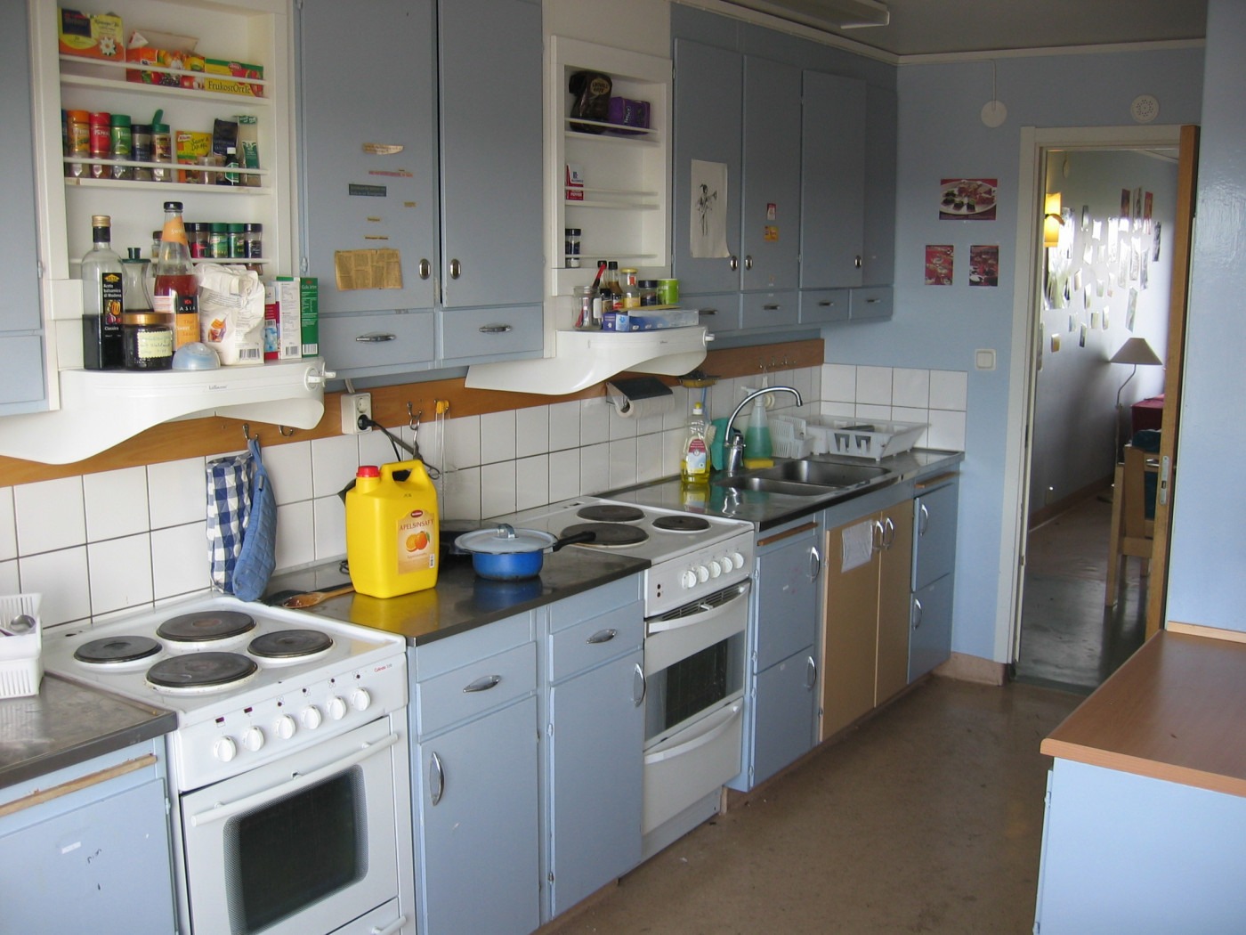 Student Kitchen/ Image: Wikimedia Commons