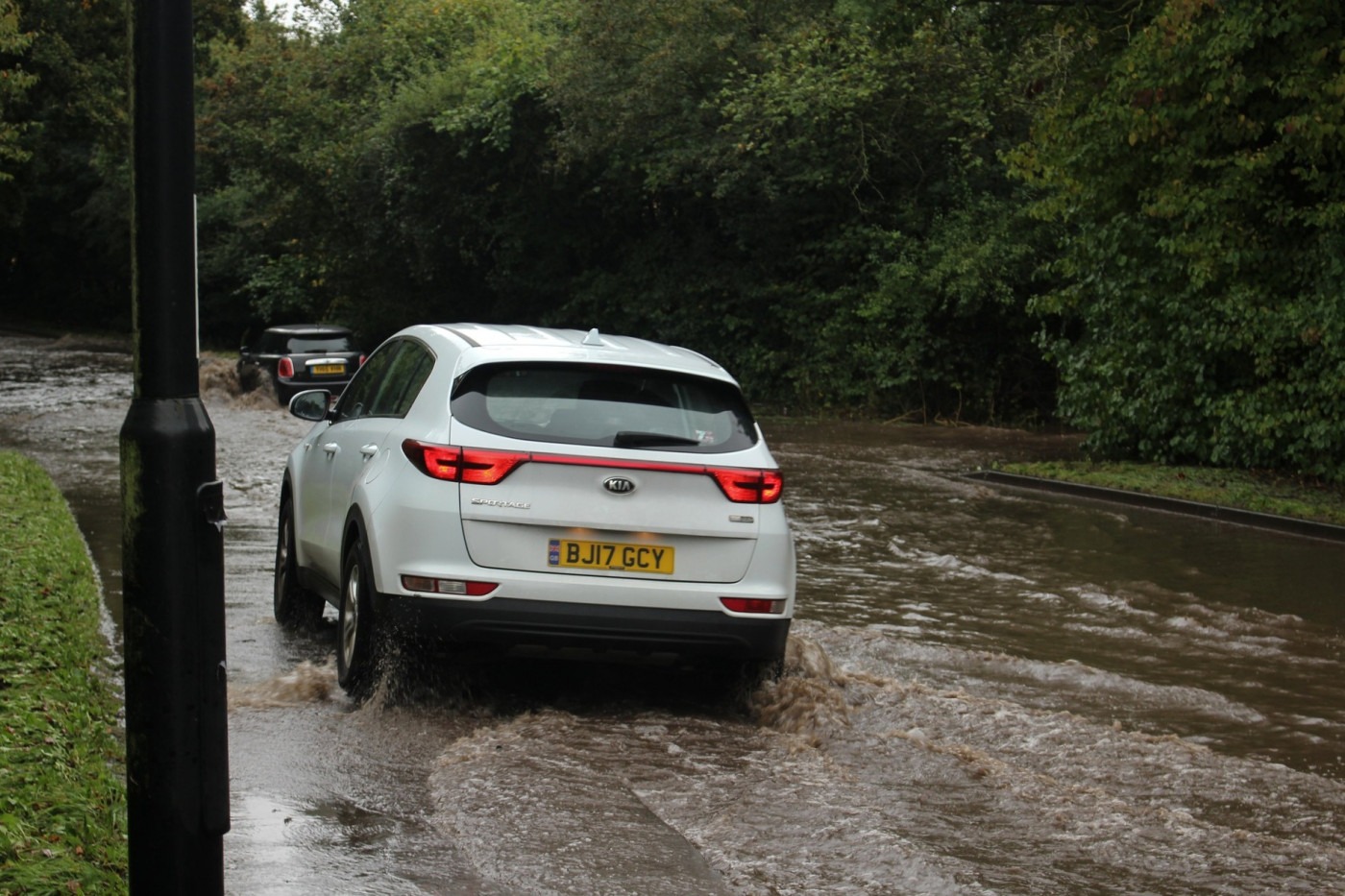 Flooding on Gibbet Hill Road diverts campus traffic The Boar