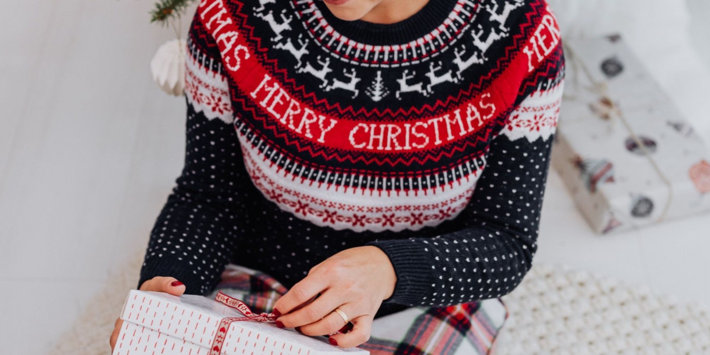 Christmas Sweater/ Pexels