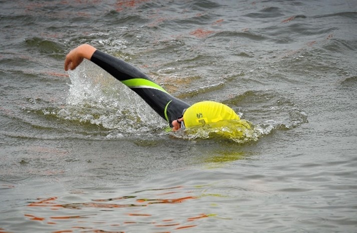 Warwick's Anna Drawer swimming in open water