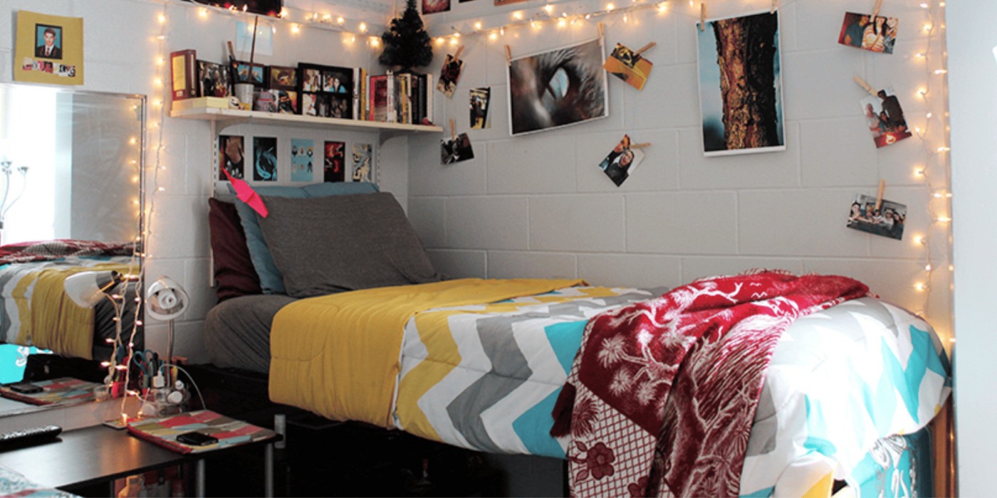 Dorm room/ Image: Nat A/ Flickr