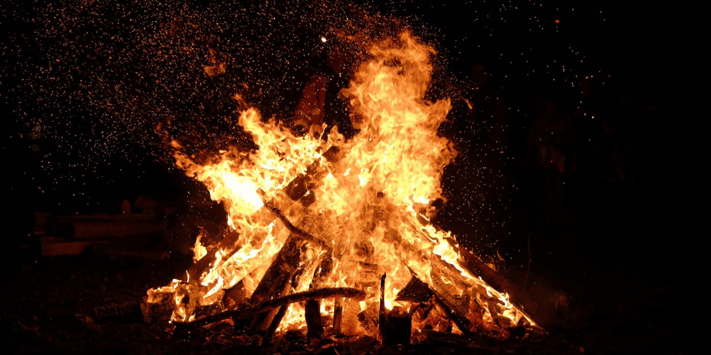 Bonfire/ Image: Jens Mahnke/ Pexels