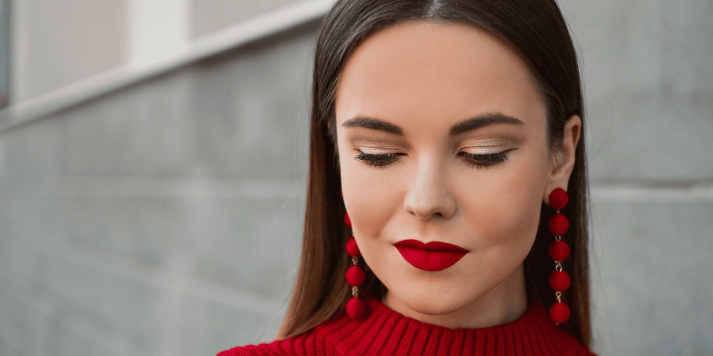 Red jumper/ Image: Tamara Bellis/ Pexels