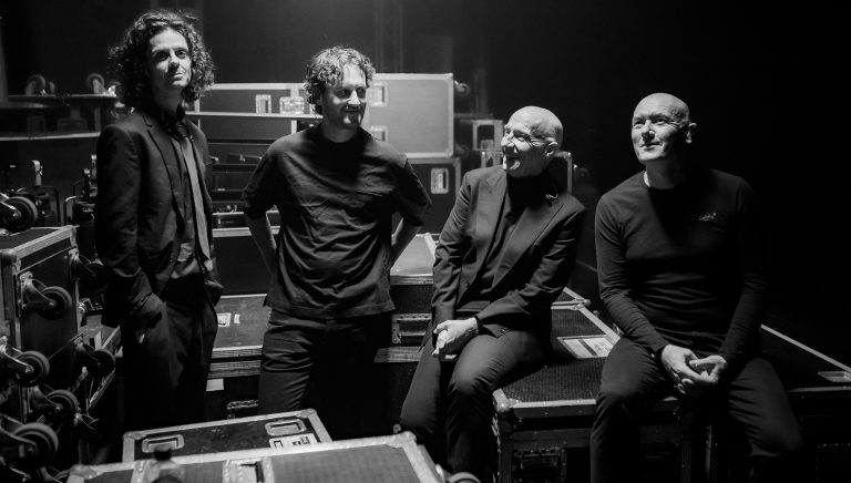 Midge Ure’s ‘A Man of Two Worlds’: Age and experience beats youth and ...