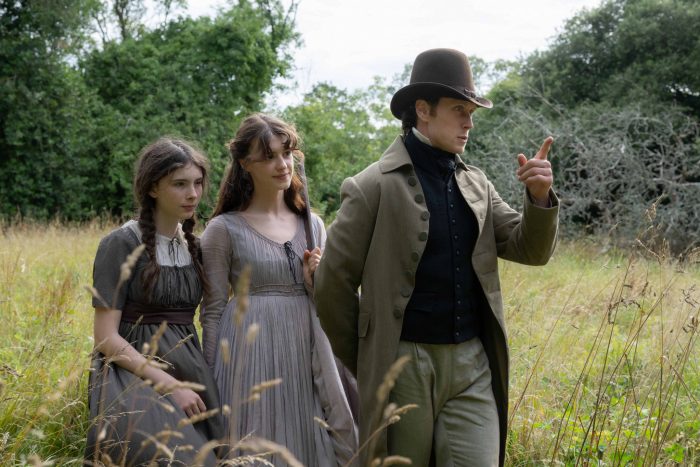 Bodhi Rae Breathnach stars as Margaret Dashwood, Daisy Edgar-Jones as Elinor Dashwood and George MacKay as Edward Ferrars in SENSE and SENSIBILITY, a Focus Features release.